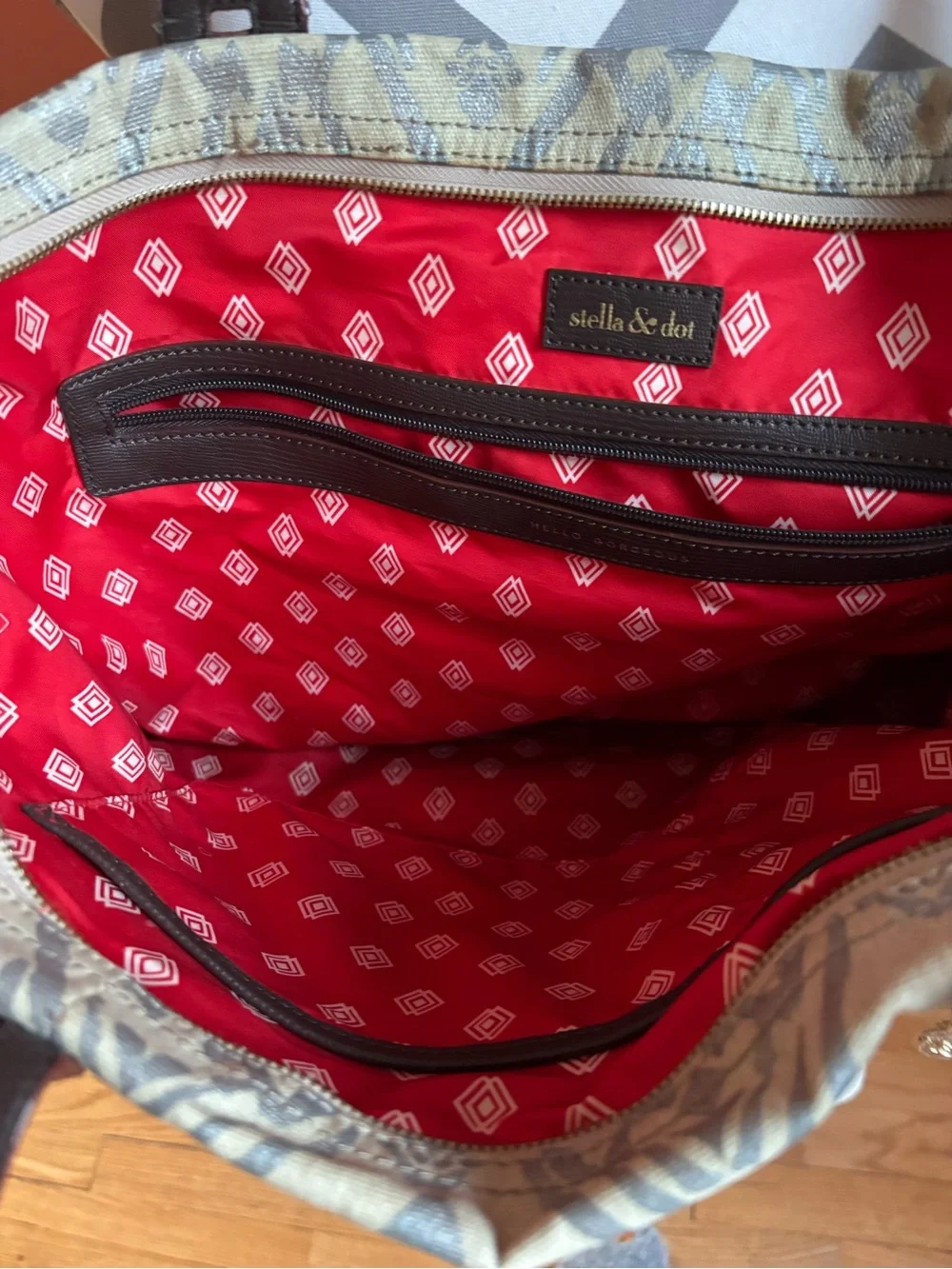 Stella & Dot Gold and Gray Patterned Tote with Dark Brown Handles